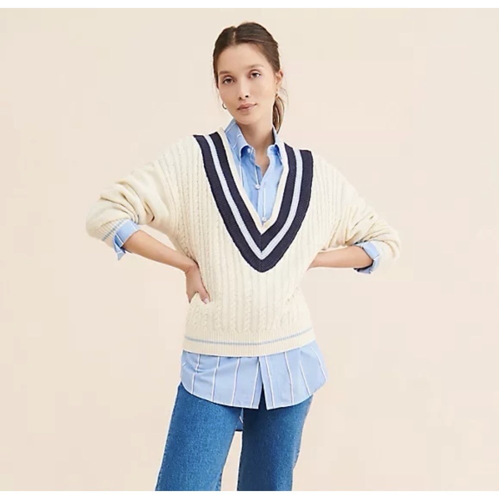 Callahan Knitwear Sz L Varsity Collegiate Dee Vee Ivory Sweater‎ Anthropologie